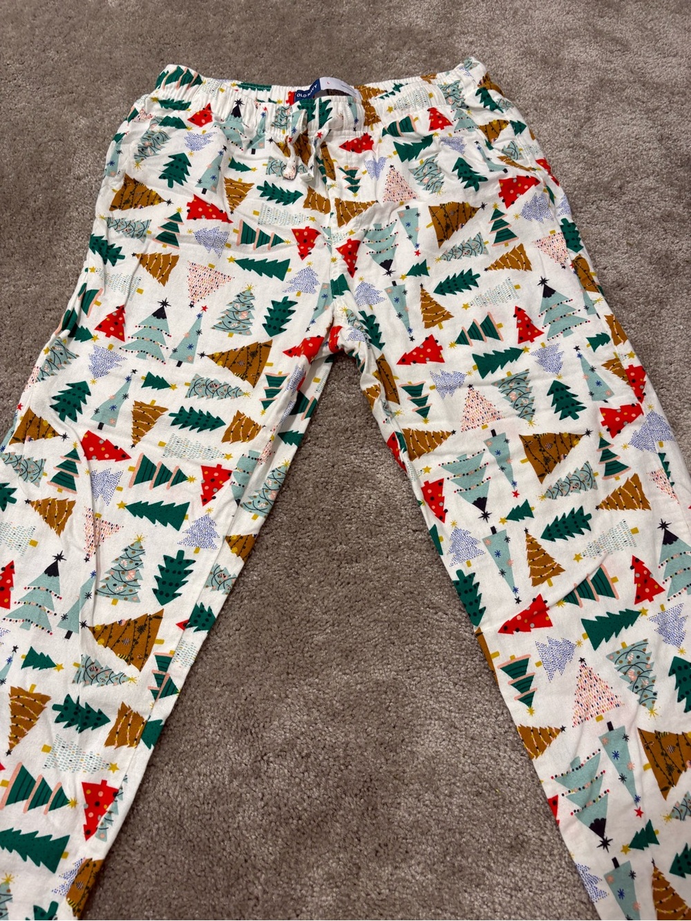 Old Navy men’s Christmas tree print flannel pajama bottoms new without tag